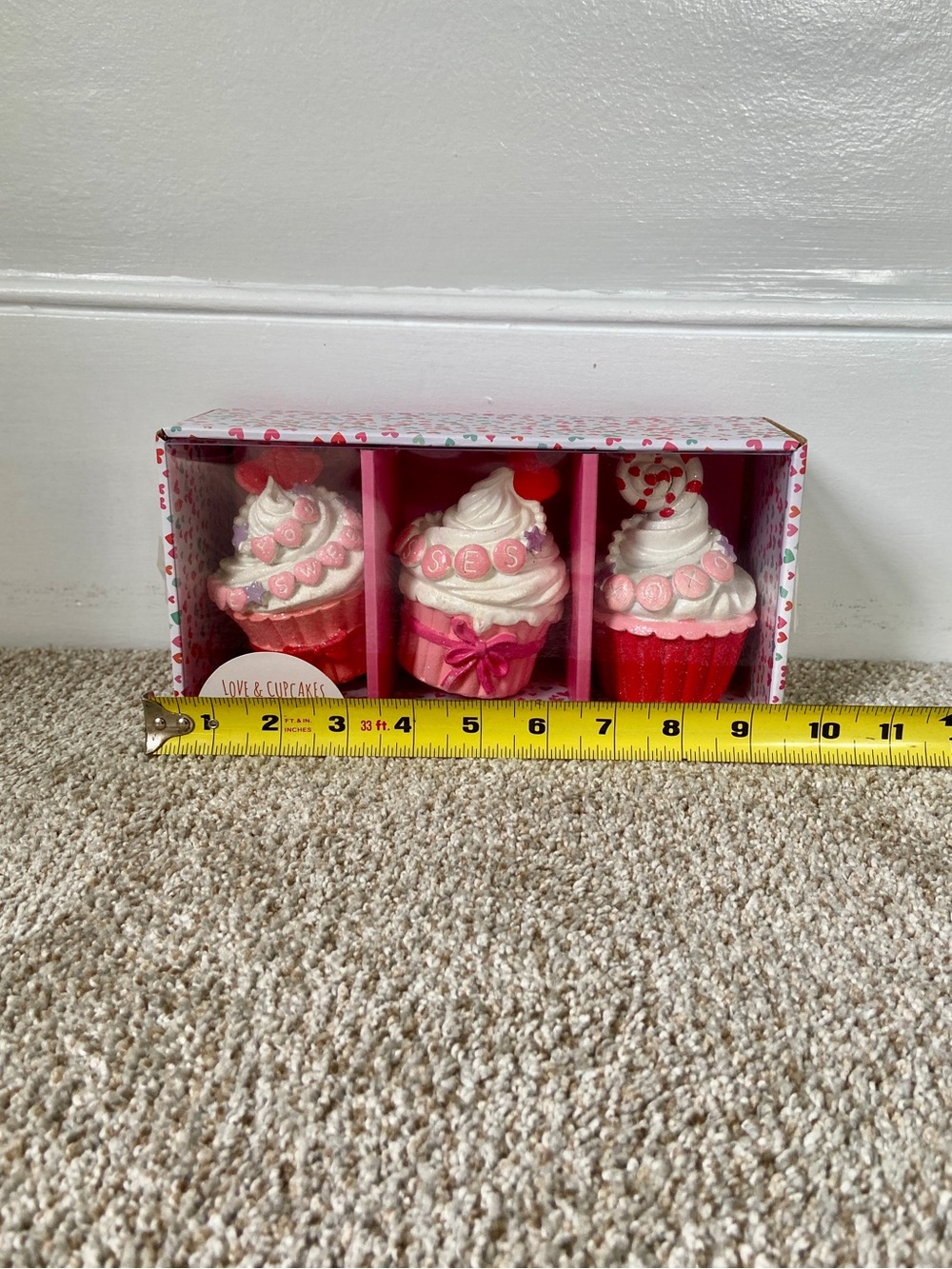 NWT Love & Cupcakes Valentines Faux Cupcakes Set of 3 - Picture 9 of 11